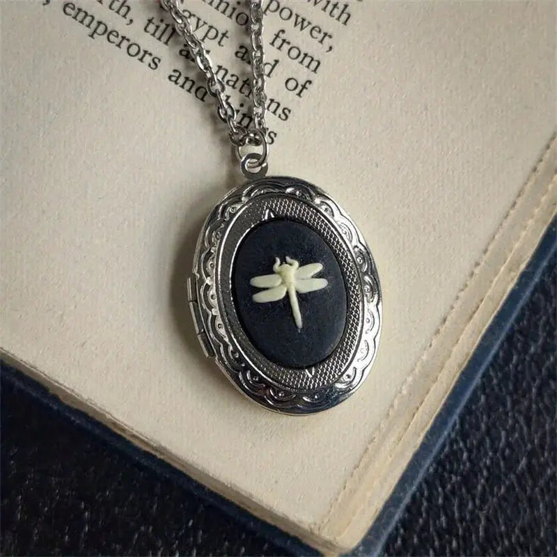 Gothic Cat Cameo Pendant Necklaces for Women Vintage Grimoire Creative Necklace Personalized Page Turnable Book Jewelry Coven Couture Collective