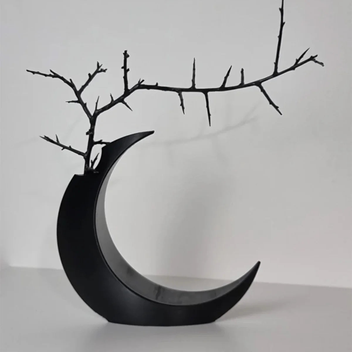 Gothic Moon Vase 3D Printed Dark Style Decorative Ornament for Dried Flowers, Perfect for Halloween, Wedding Gifts,Home Accents