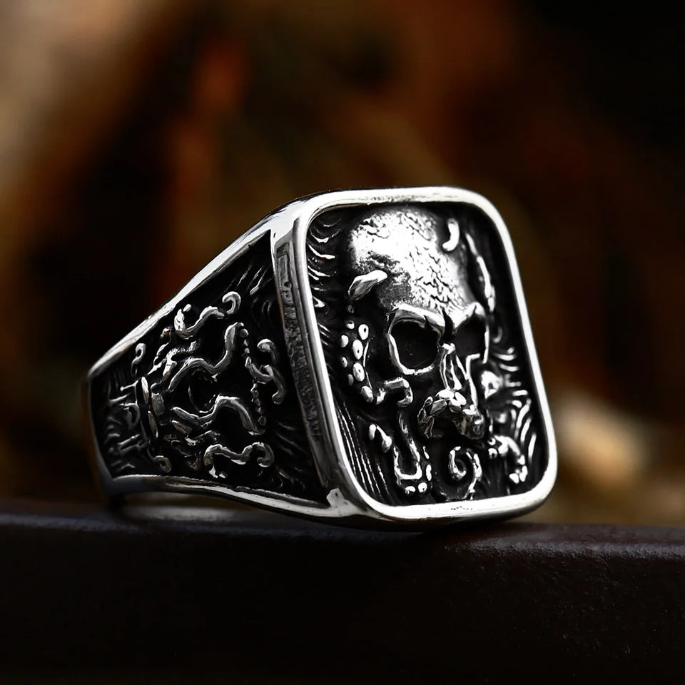 Antique Style Stainless Steel Men's Ring with Skull Octopus Design Gemstone Inlay Retro Punk Gothic Biker Fashion Jewelry