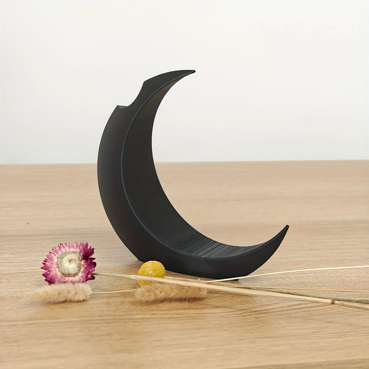 Gothic Moon Vase 3D Printed Dark Style Decorative Ornament for Dried Flowers, Perfect for Halloween, Wedding Gifts,Home Accents