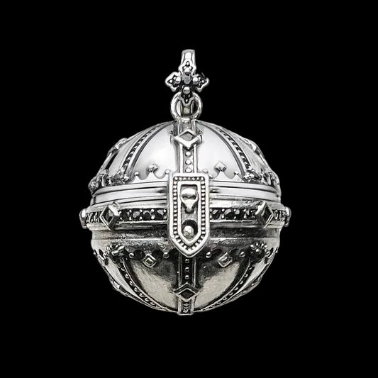 925 Sterling Silver Rebel Vintage Pendant Necklace Kingdom of Dreams Orb